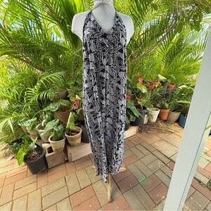 Black and White pineapple Print Maxi long romper jumpsuit like new EUC